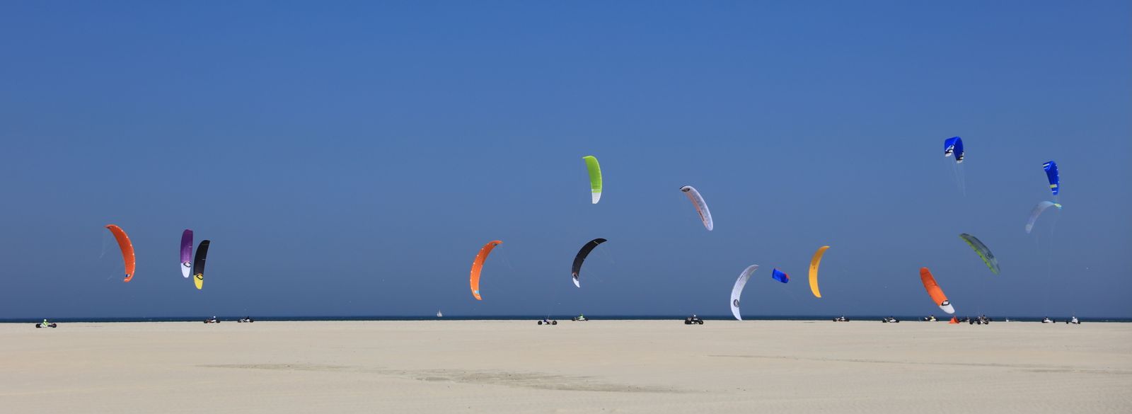 Dancing Kites on Eternal Sands