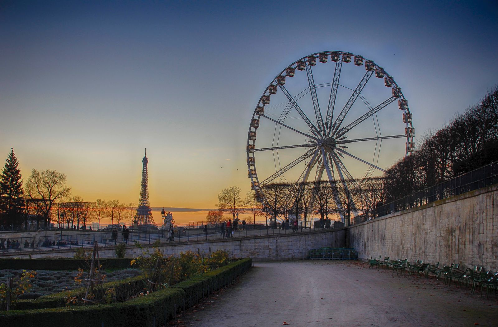 Whisper of Parisian Twilight